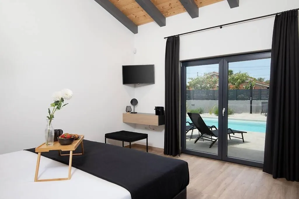 Villa Frola By Istrialux Pula 0*,